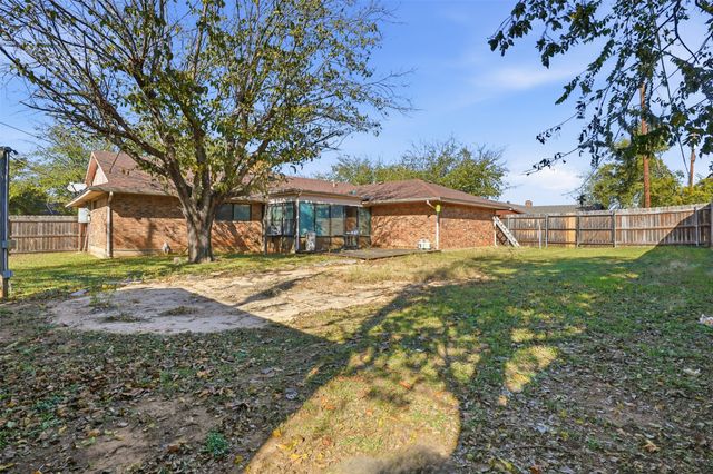 1801 Danny Ray Drive, Cleburne, TX 76033