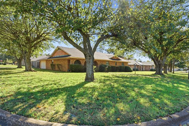 1801 Danny Ray Drive, Cleburne, TX 76033