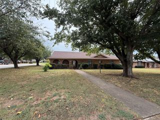 1801 Danny Ray Drive, Cleburne, TX 76033