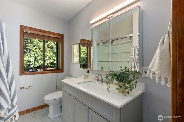 26120 220th Avenue SE, Maple Valley, WA 98038