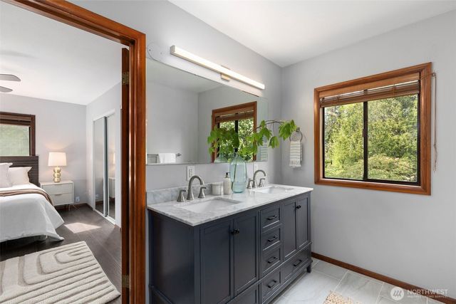 26120 220th Avenue SE, Maple Valley, WA 98038