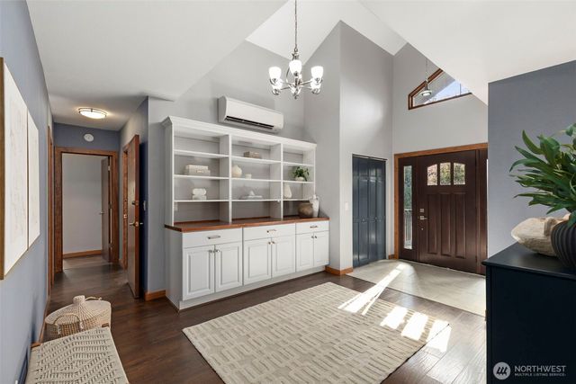 26120 220th Avenue SE, Maple Valley, WA 98038