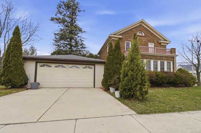 201 Capital STREET, Burlington, WI 53105