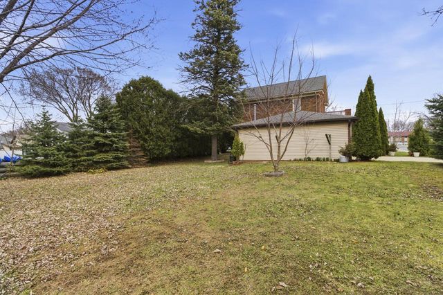 201 Capital STREET, Burlington, WI 53105