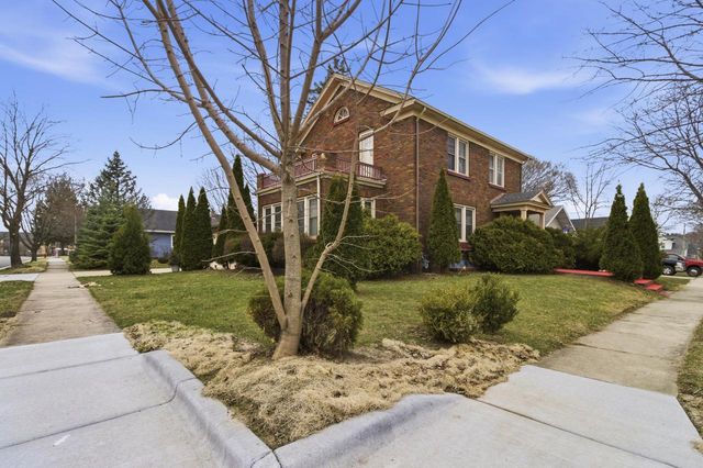 201 Capital STREET, Burlington, WI 53105