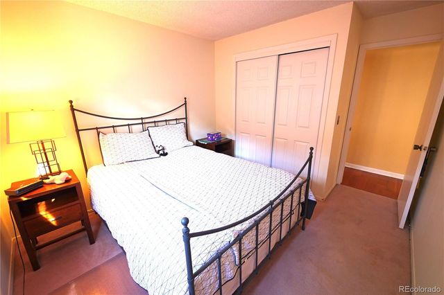 3040 S Roslyn Street, Denver, CO 80231