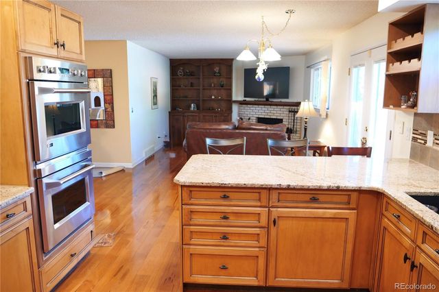 3040 S Roslyn Street, Denver, CO 80231