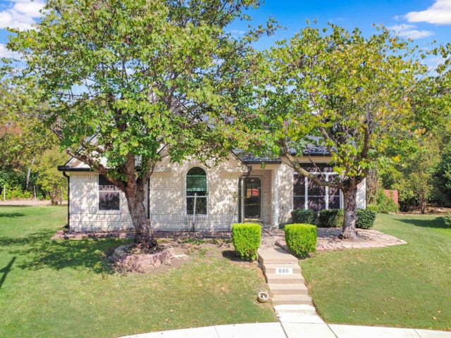 866 Sonora Lane, Grand Prairie, TX 75052