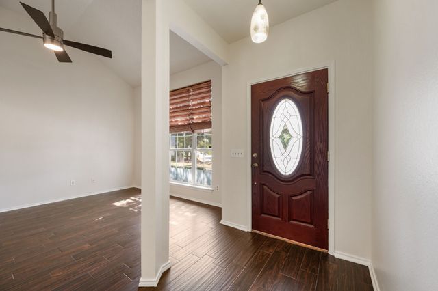 866 Sonora Lane, Grand Prairie, TX 75052