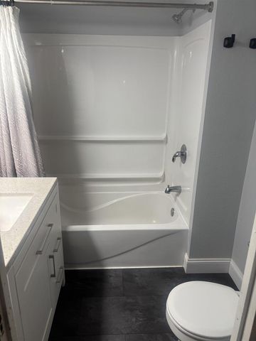 915 West Street, Baraboo, WI 53913