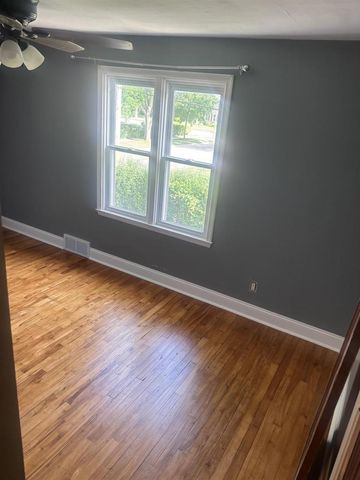 915 West Street, Baraboo, WI 53913