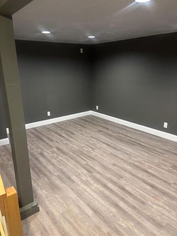 915 West Street, Baraboo, WI 53913