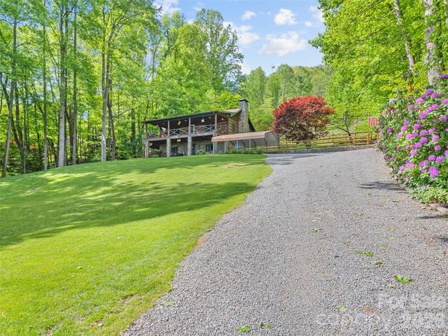 1073 Lentini Drive, Waynesville, NC 28785