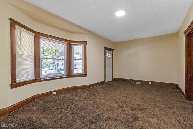 2084 W 104th Street, Cleveland, OH 44102