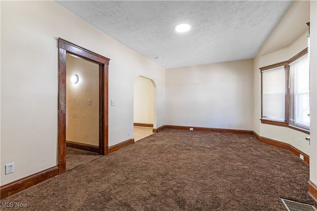 2084 W 104th Street, Cleveland, OH 44102