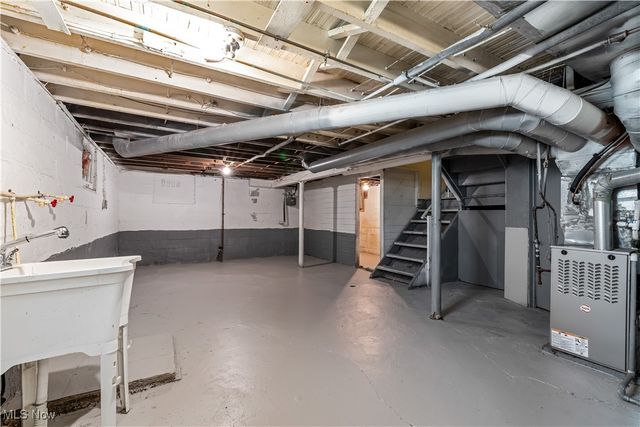 2084 W 104th Street, Cleveland, OH 44102