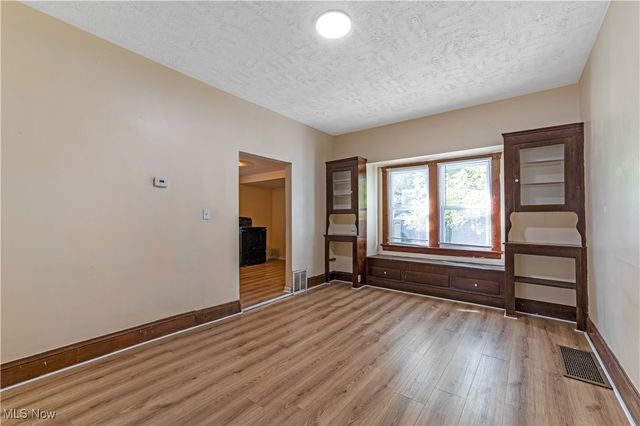 2084 W 104th Street, Cleveland, OH 44102