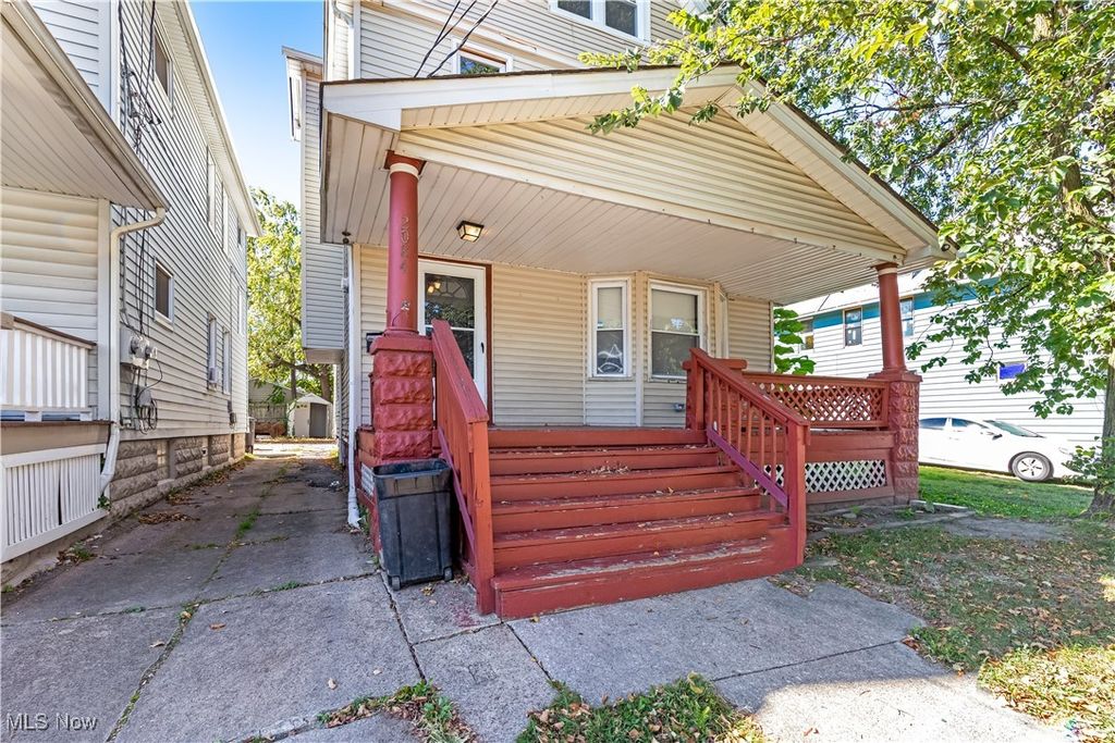 2084 W 104th Street, Cleveland, OH 44102