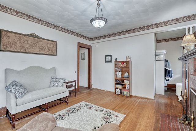 121 East Main Street, Webster, NY 14580