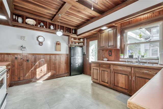 121 East Main Street, Webster, NY 14580