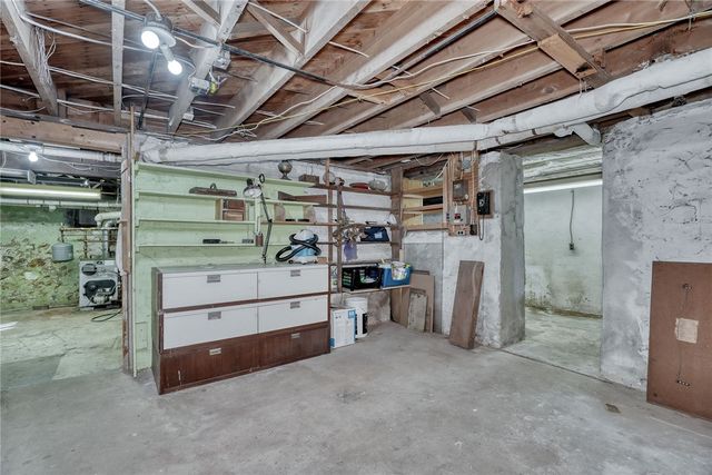 121 East Main Street, Webster, NY 14580