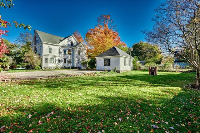 121 East Main Street, Webster, NY 14580