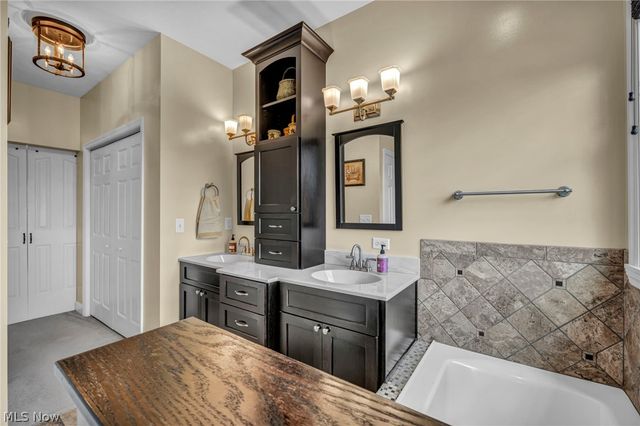 32181 Westward Way, Lisbon, OH 44432