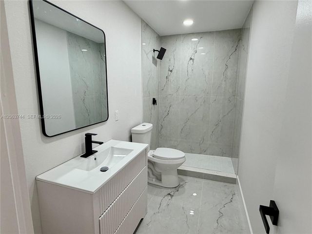 2310 NW 208th St, Miami Gardens, FL 33056