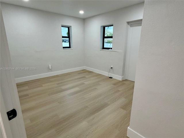 2310 NW 208th St, Miami Gardens, FL 33056