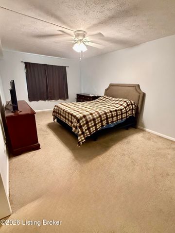 7074 Wildwood Cir 164, Louisville, KY 40291
