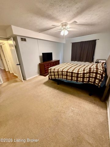 7074 Wildwood Cir 164, Louisville, KY 40291