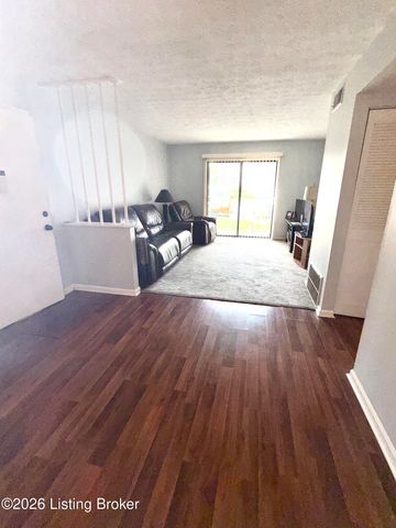 7074 Wildwood Cir 164, Louisville, KY 40291