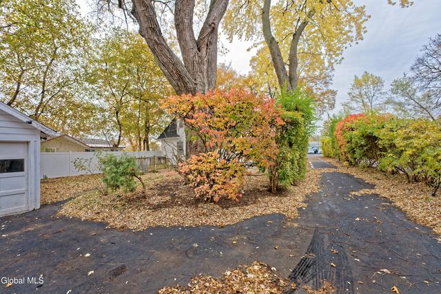 453 Ballston Road, Glenville, NY 12302