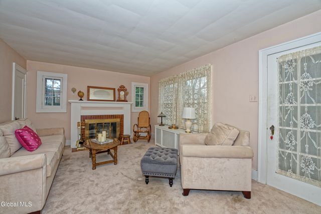 453 Ballston Road, Glenville, NY 12302