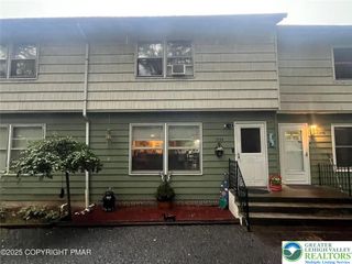 1256 ChateAU Drive, Middle Smithfield Twp, PA 18302