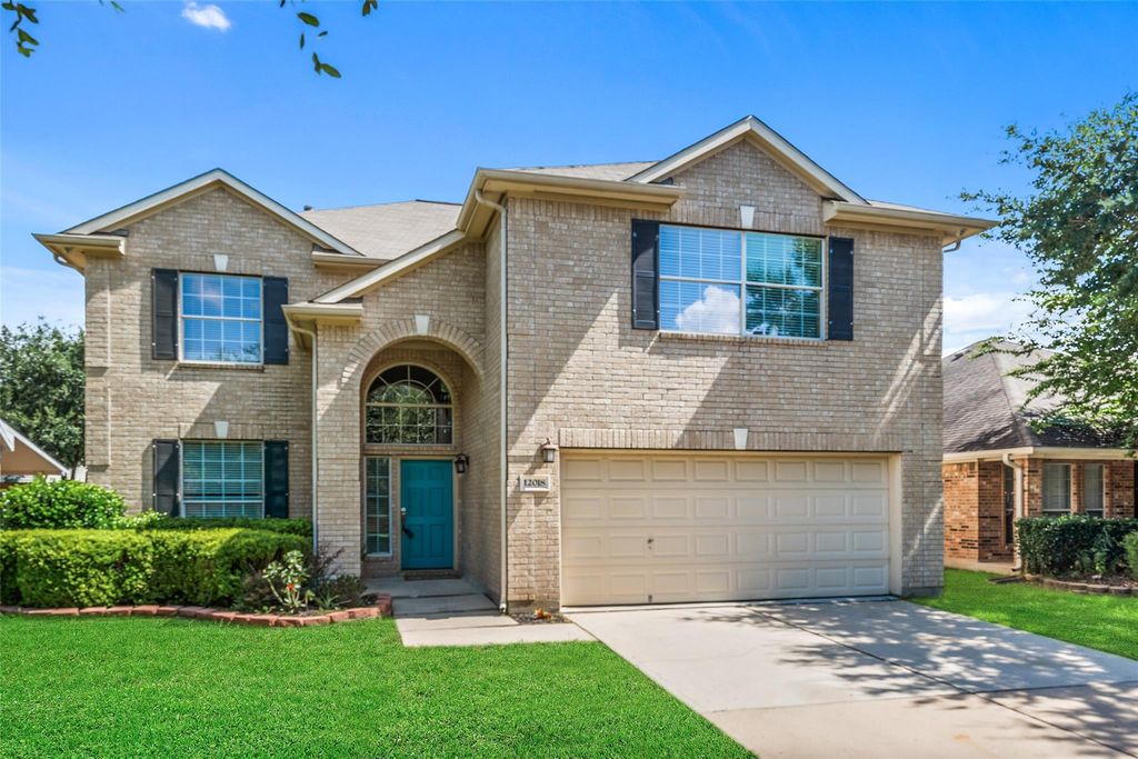 12018 Piney Bend Drive, Tomball, TX 77375