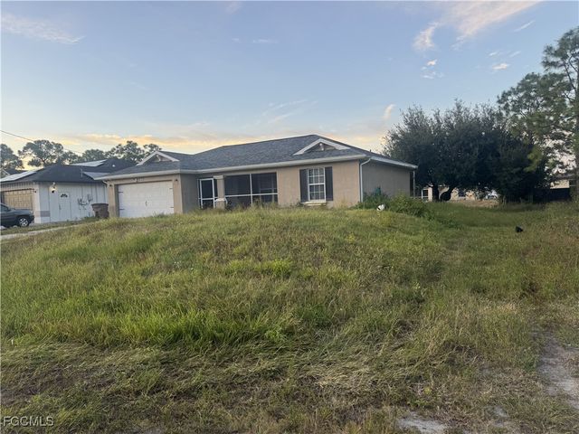3506 38th ST SW, Lehigh Acres, FL 33976