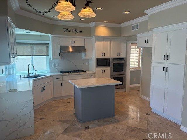 16 Somerset, Rancho Santa Margarita, CA 92679