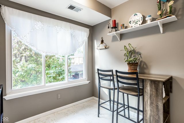 398 Hunters Lane D, Carmel, IN 46032