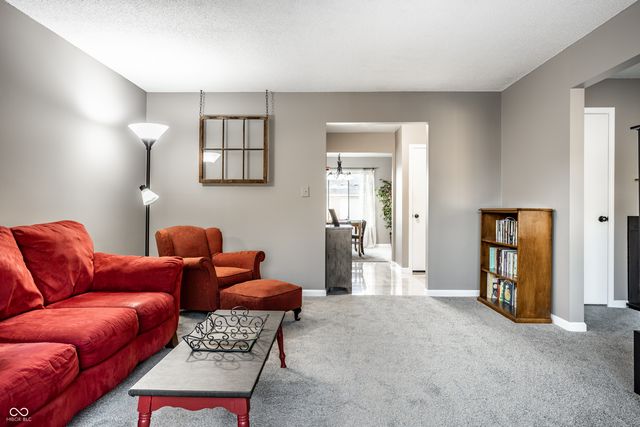 398 Hunters Lane D, Carmel, IN 46032