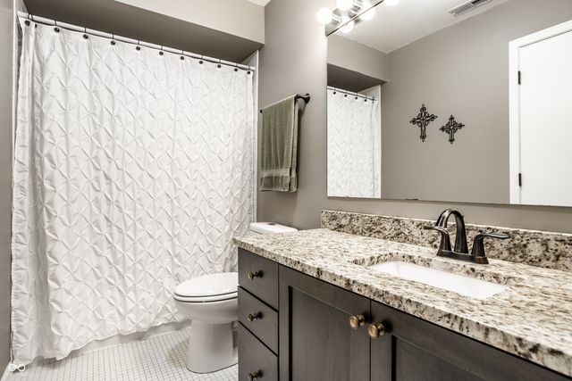 398 Hunters Lane D, Carmel, IN 46032