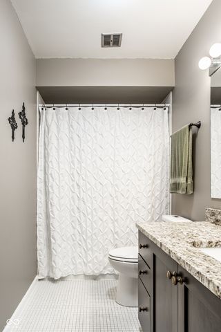 398 Hunters Lane D, Carmel, IN 46032