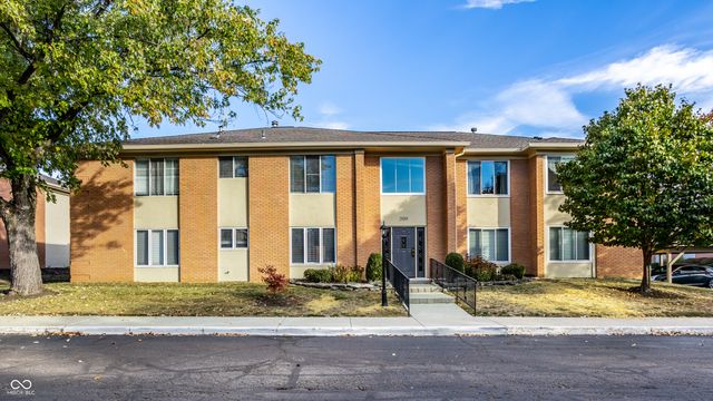 398 Hunters Lane D, Carmel, IN 46032