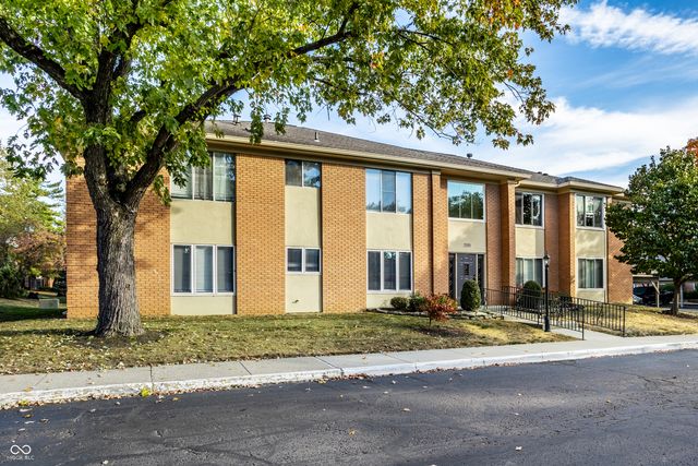 398 Hunters Lane D, Carmel, IN 46032