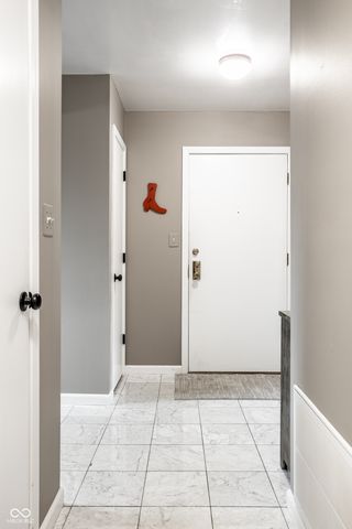 398 Hunters Lane D, Carmel, IN 46032