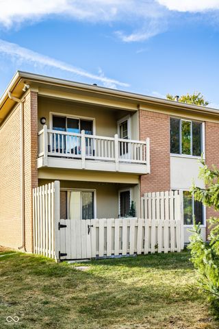 398 Hunters Lane D, Carmel, IN 46032