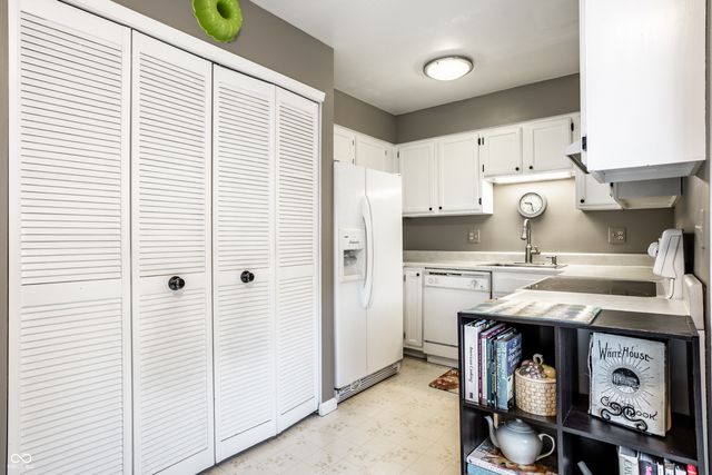 398 Hunters Lane D, Carmel, IN 46032