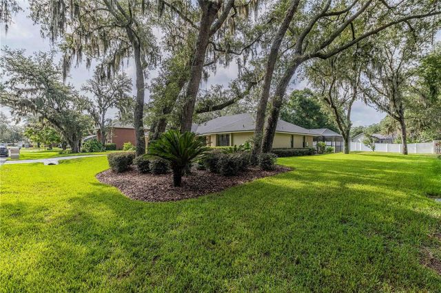 1749 LADY BOWERS TRAIL, Lakeland, FL 33809