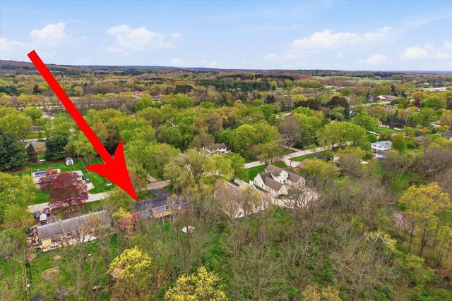 1015 Devonshire ROAD, Delafield, WI 53018