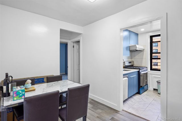 21208 75th Avenue 6D, Oakland Gardens, NY 11364